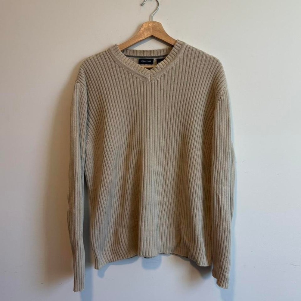 VTG cotton oatmeal colored v neck sweater from Structure